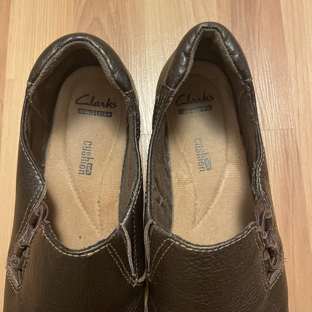 CLARKS Collection Women's Size 9 Brown Leather Slip On Cushion Comfort Office - Picture 9 of 11